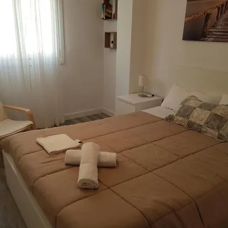 Con Garaje En Centro Historico!! Lägenhet *